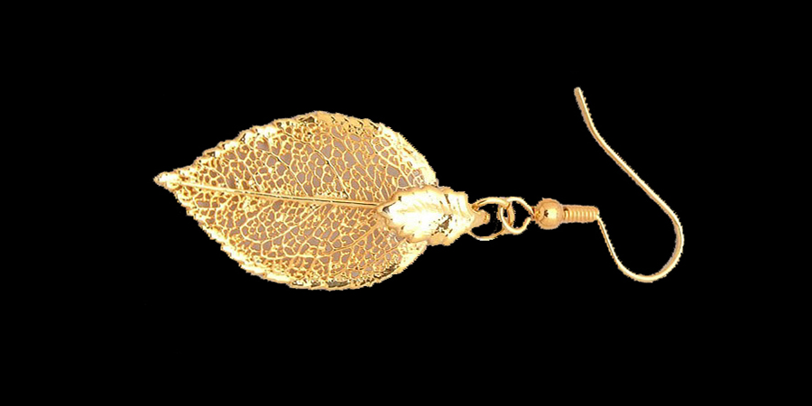 Gül yaprağı küpe